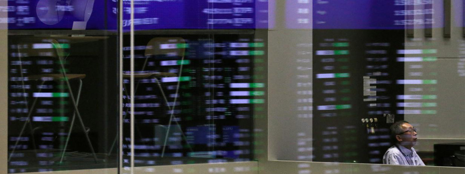 Asian shares extend global recovery