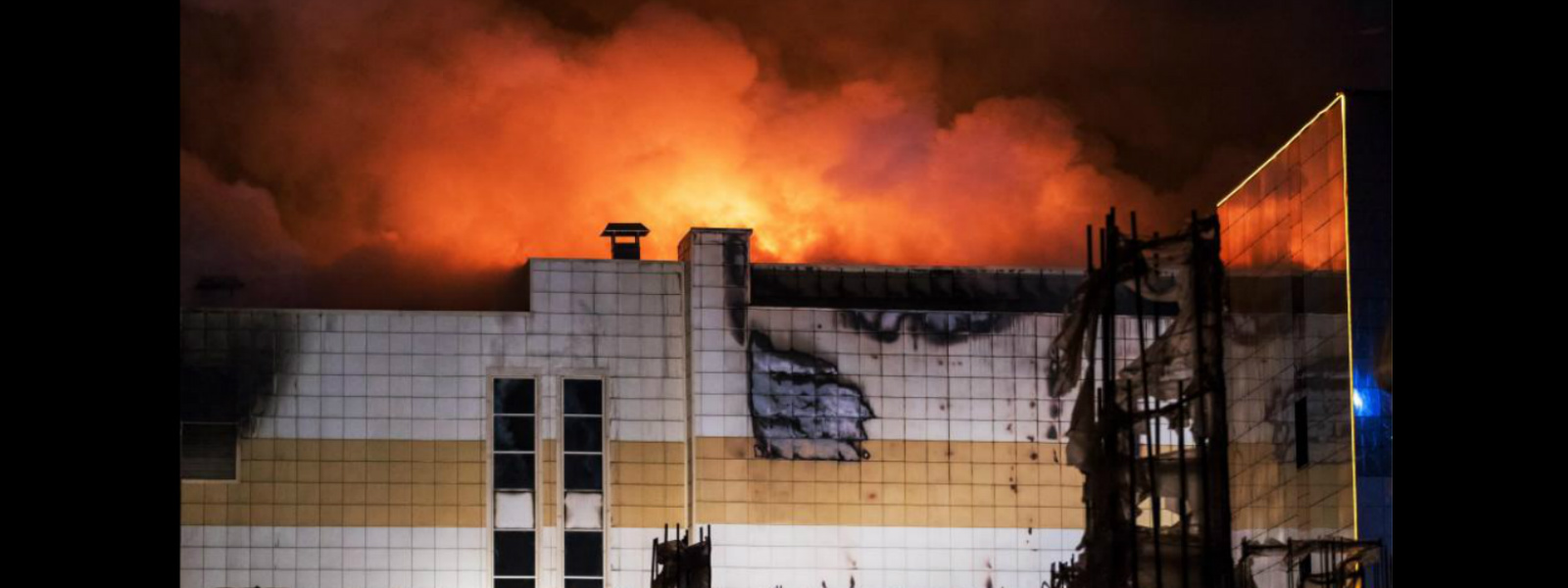Dozens die in Kemerovo shopping mall blaze