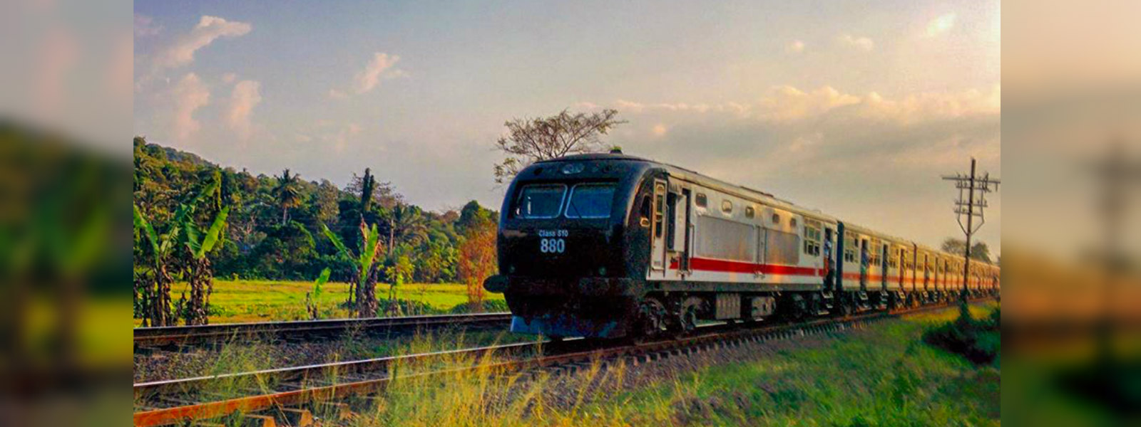 Two new trains for the Kelani Weli route