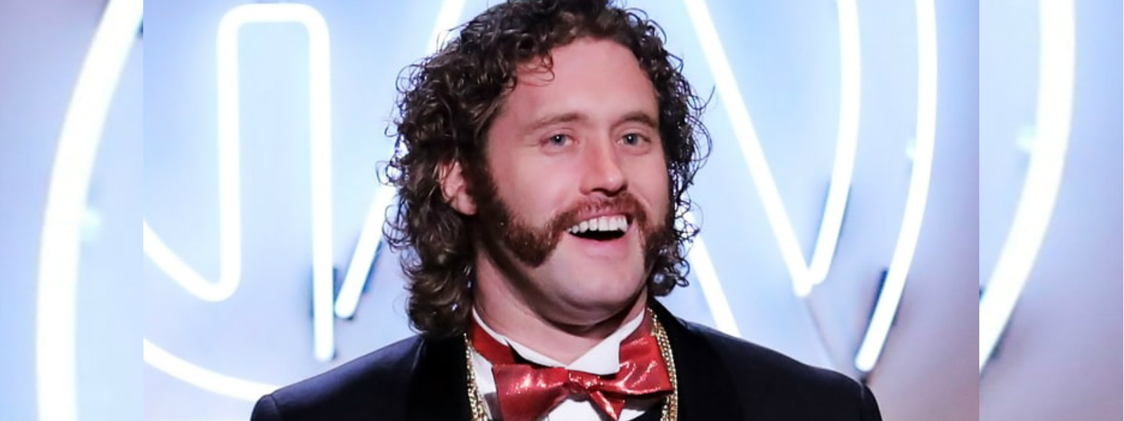 T J Miller charged over fake bomb threat 