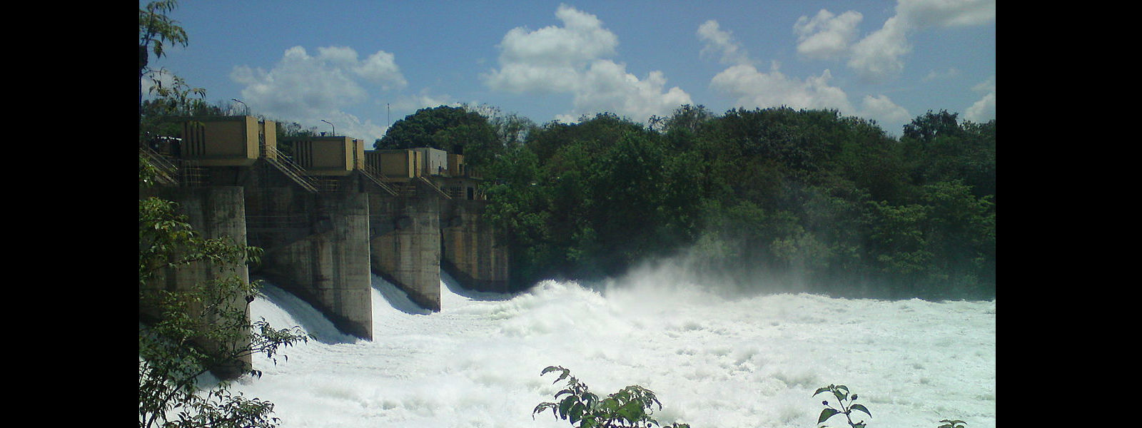 Spill gates of Udawalawa reservoir opened