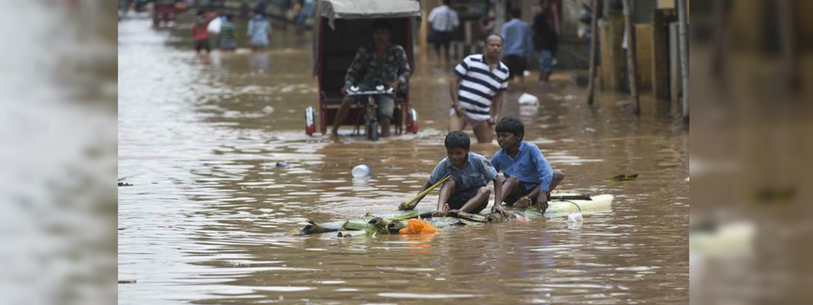Flash floods wreak havoc in northeastern India