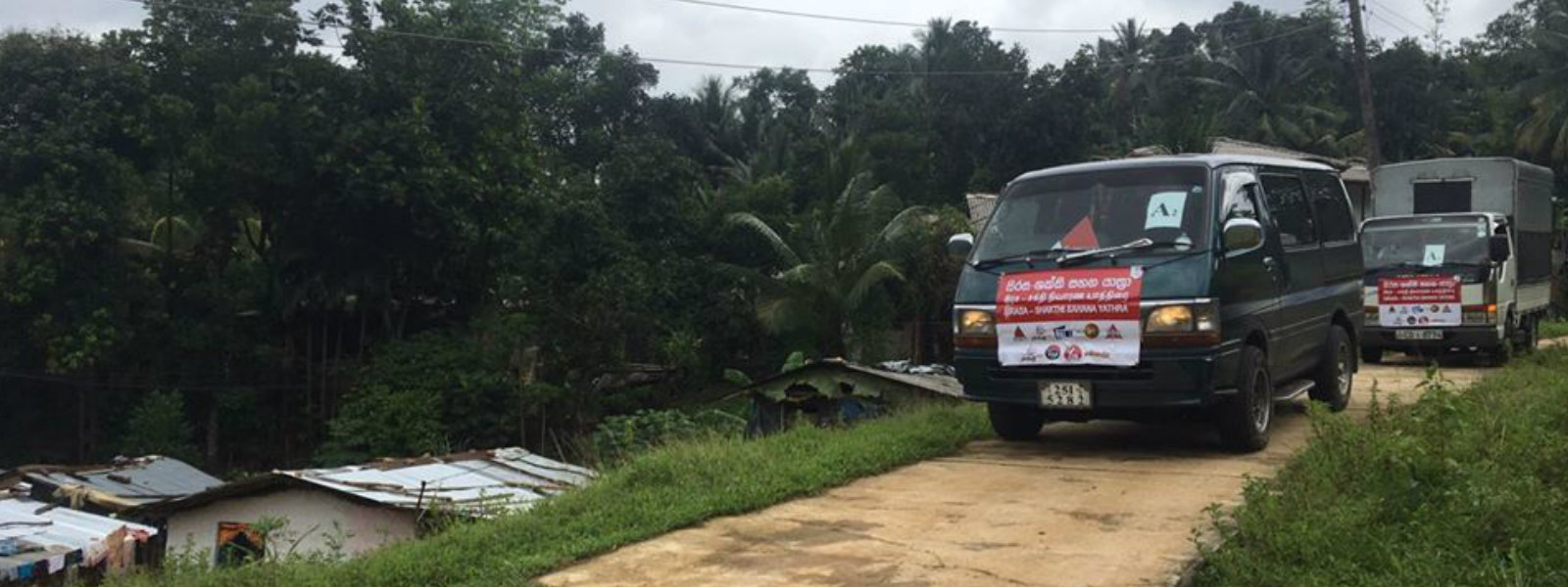 Sahana Yathra delivers aid to flood victims 