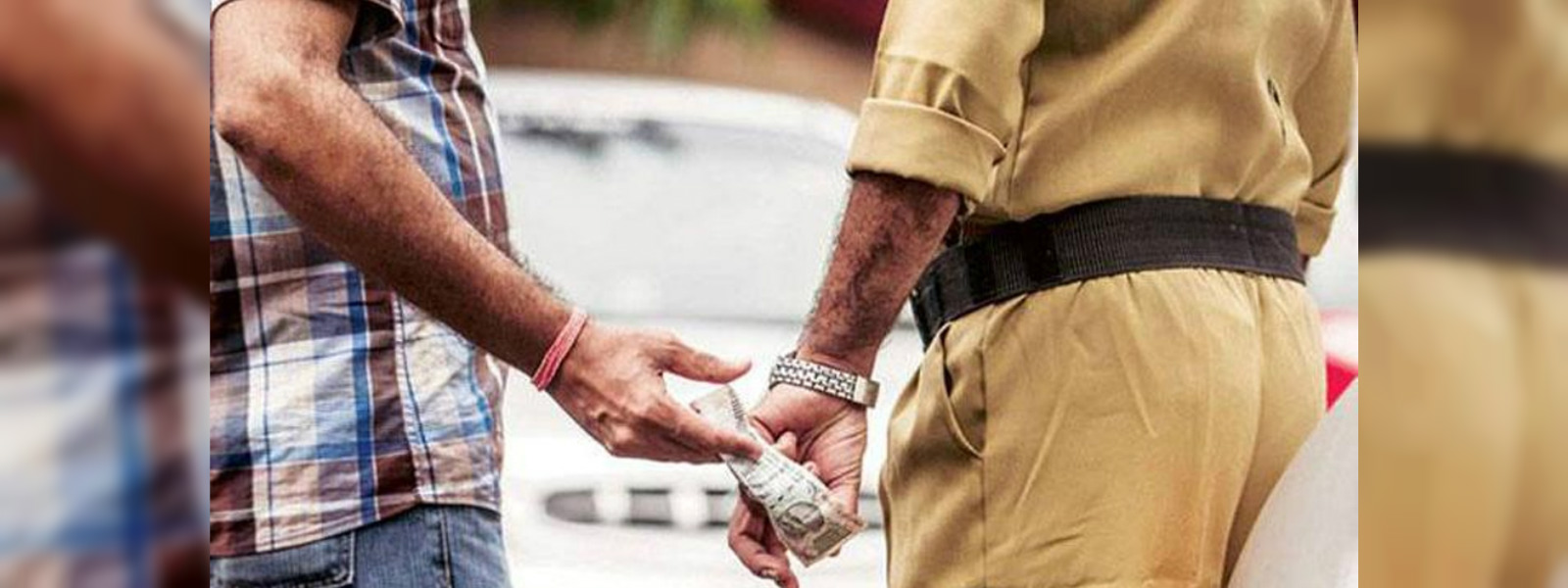 Man arrested attempting to bribe a police officer