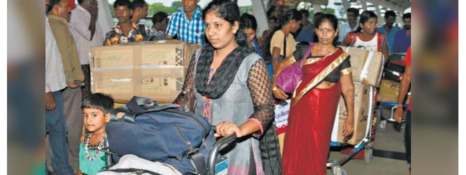 49 Sri Lankan refugees return to the country