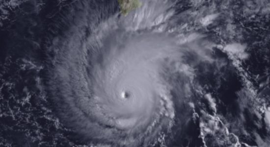 Hurricane Lane menaces Hawaii 