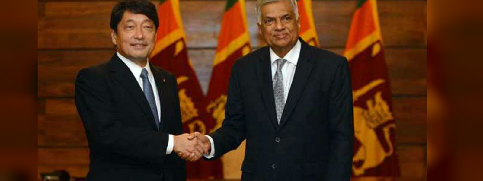Japanese Defense Minister calls on the PM 