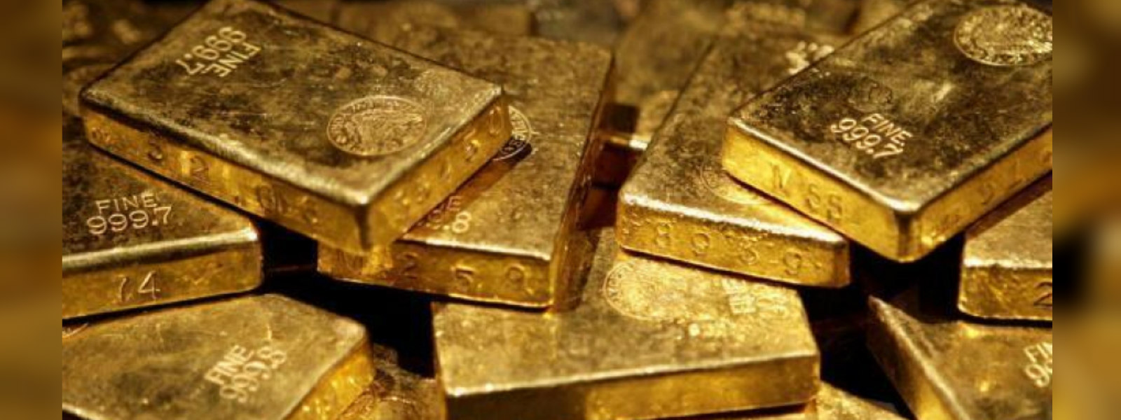 SL Navy arrests 3 with Gold worth Rs. 48 Mn 