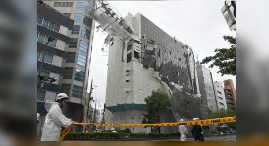 Japanese typhoon kills 10