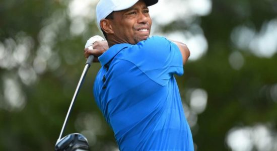 Woods feeling comfortable with three shot lead