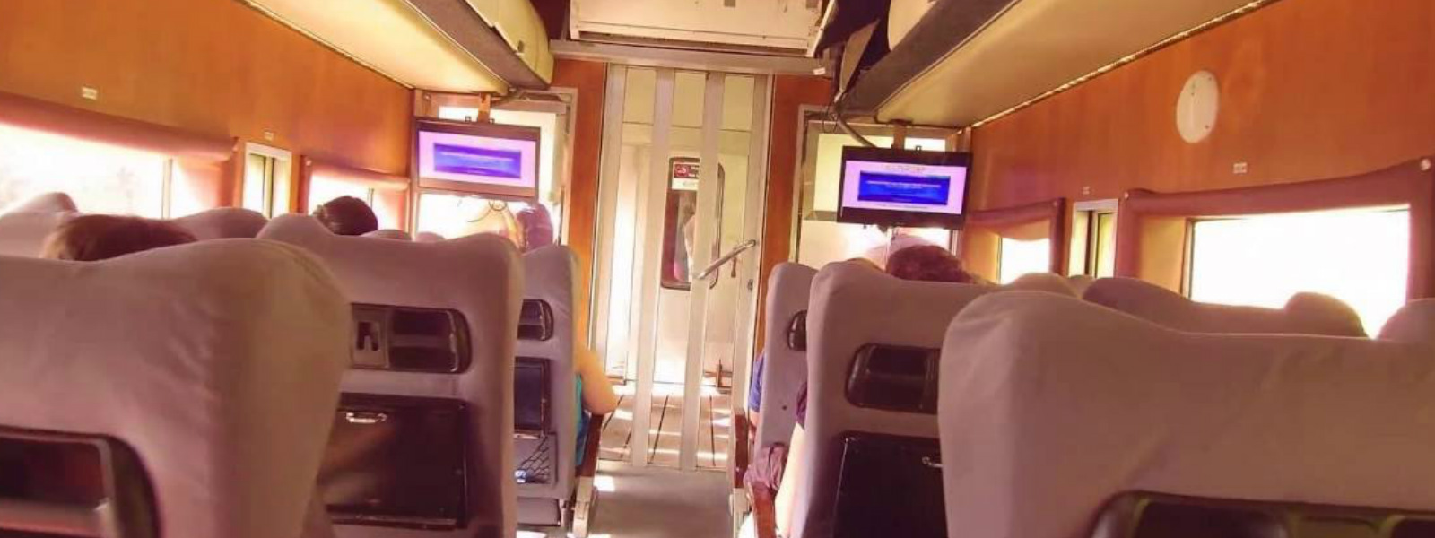 Luxury AC train from Mt. Lavinia to Rambukkana