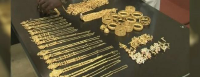Two arrested at BIA for smuggling gold 