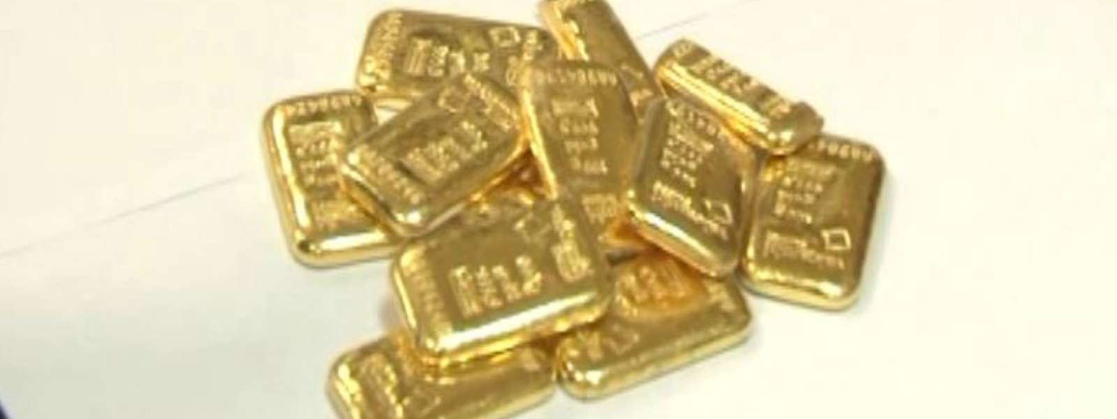 Gold Smuggler apprehended at BIA