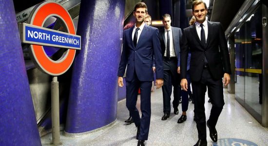 Tennis stars join London commuters on the tube