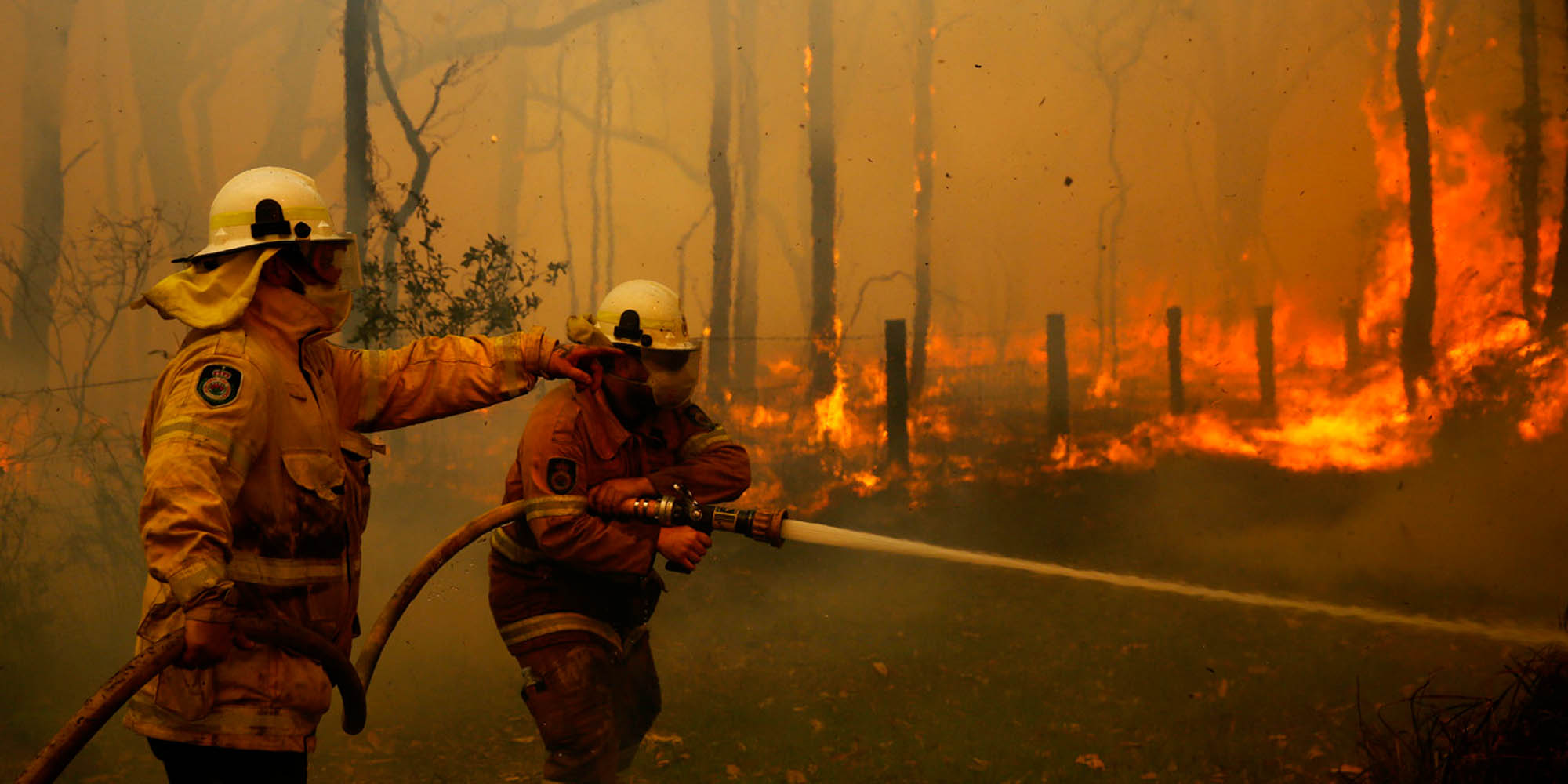 Bushfires in Australia and cause airport chaos