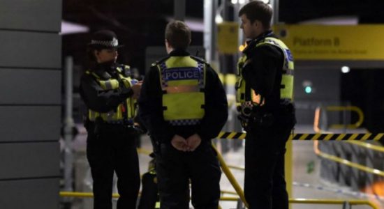 Three wounded in UK knife attack 
