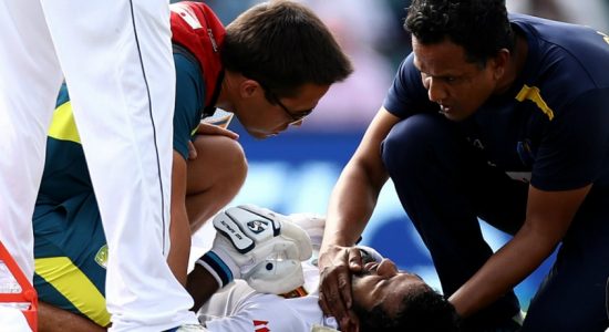 Karunaratne hospitalized after vicious bouncer