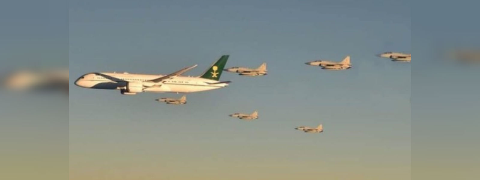 Pakistan fighter jets escort Saudi crown prince