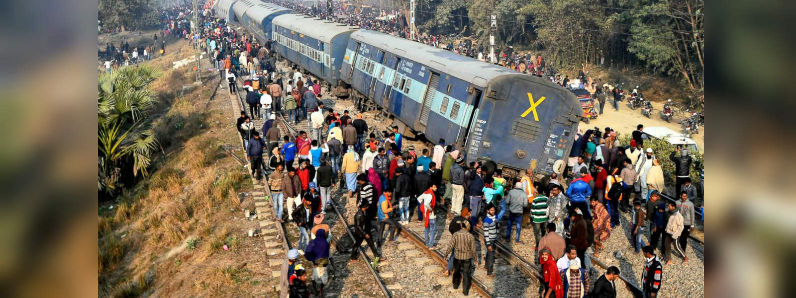 Train derails in India killing seven