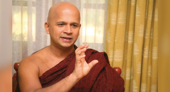 Uduwe Dhammaloka Thero acquitted and released 