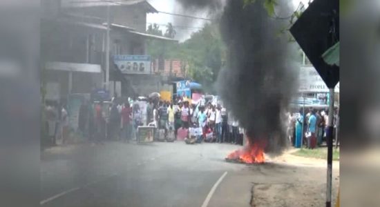Protest in Hambantota obstructs Matara-Kataragama 
