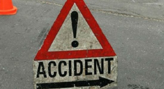 6 injured; 2 accidents at Habaraduwa 