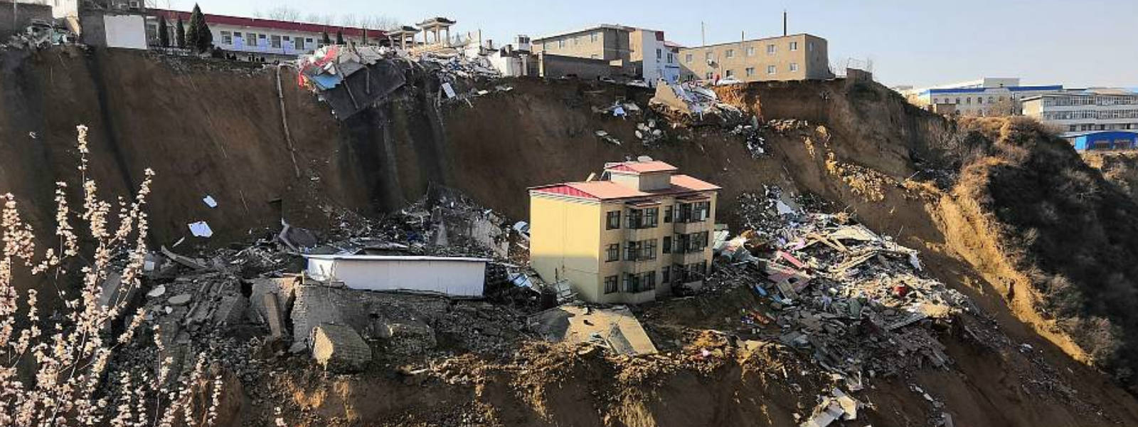 15 dead in north China building collapse