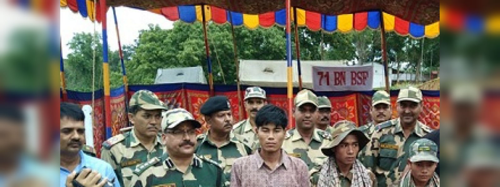 Bangladesh Militant decamps surrender to India