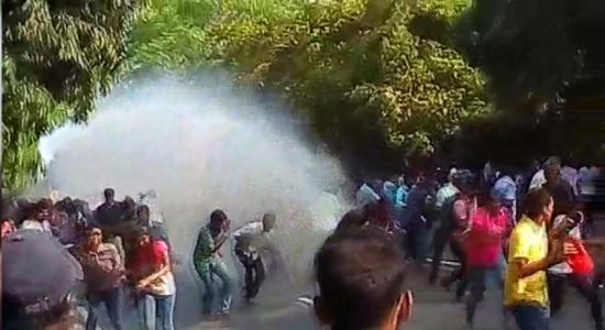 Water cannons fired to disperse Uni. students