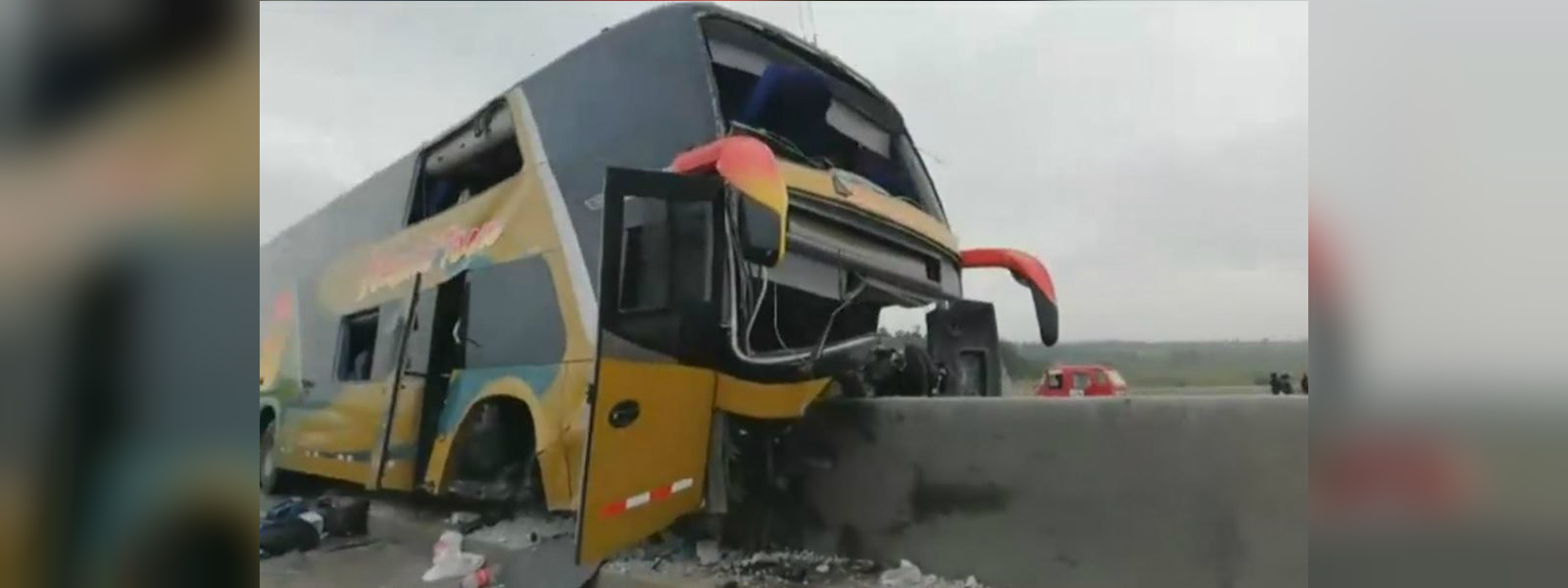 At least 8 dead in Peru in bus crash