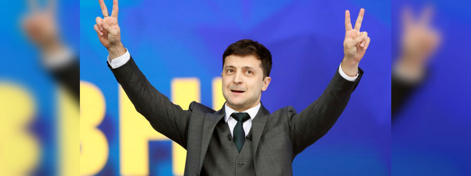 Ukrainians crown a comedian for president 