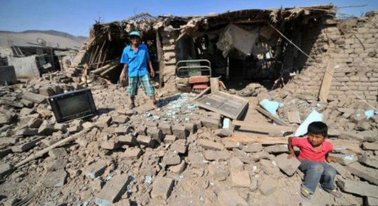 Strong earth quake hits Northern Peru 