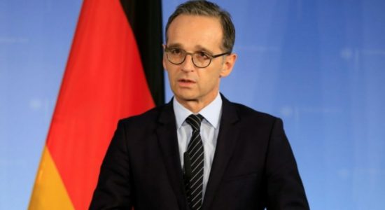German FM calls for peaceful solution to Venezuela