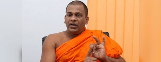 Venerable Gnanasara Thero meets President 
