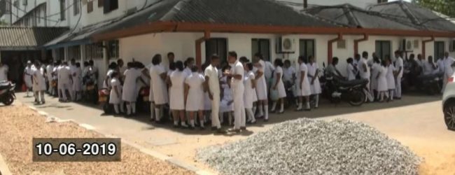 SLTB workers protest at Sirikotha demanding salary increments