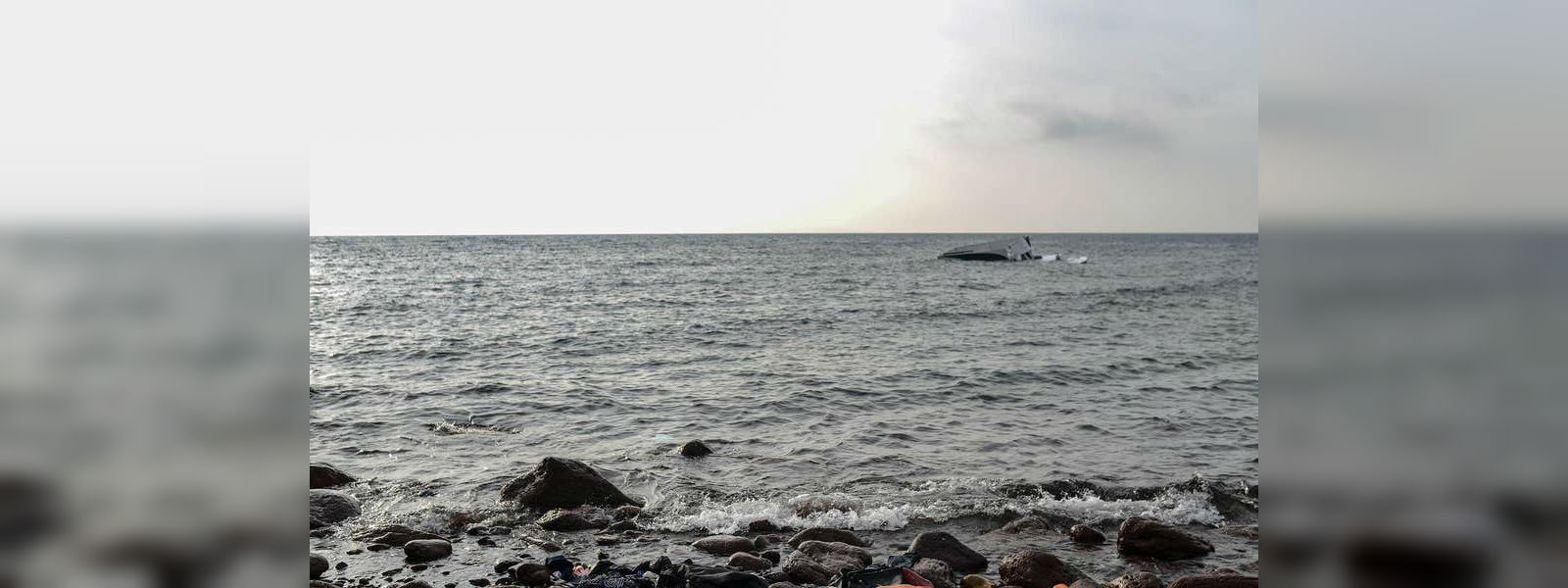 Eight killed as migrant boat sinks off western Turkey