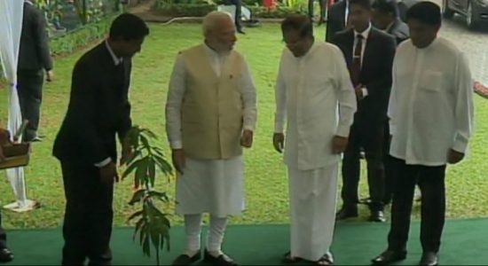 Modi meets President
