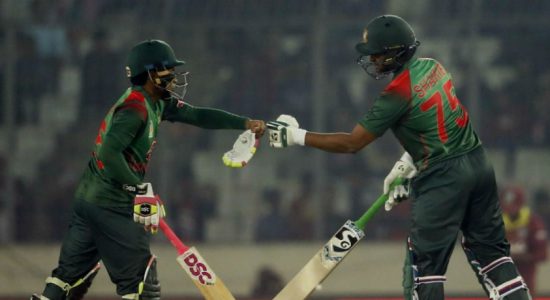 Shakib smashes century:Bangladesh sink West Indies