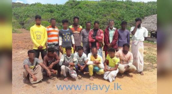 Navy arrests 16 for fishing without valid permits