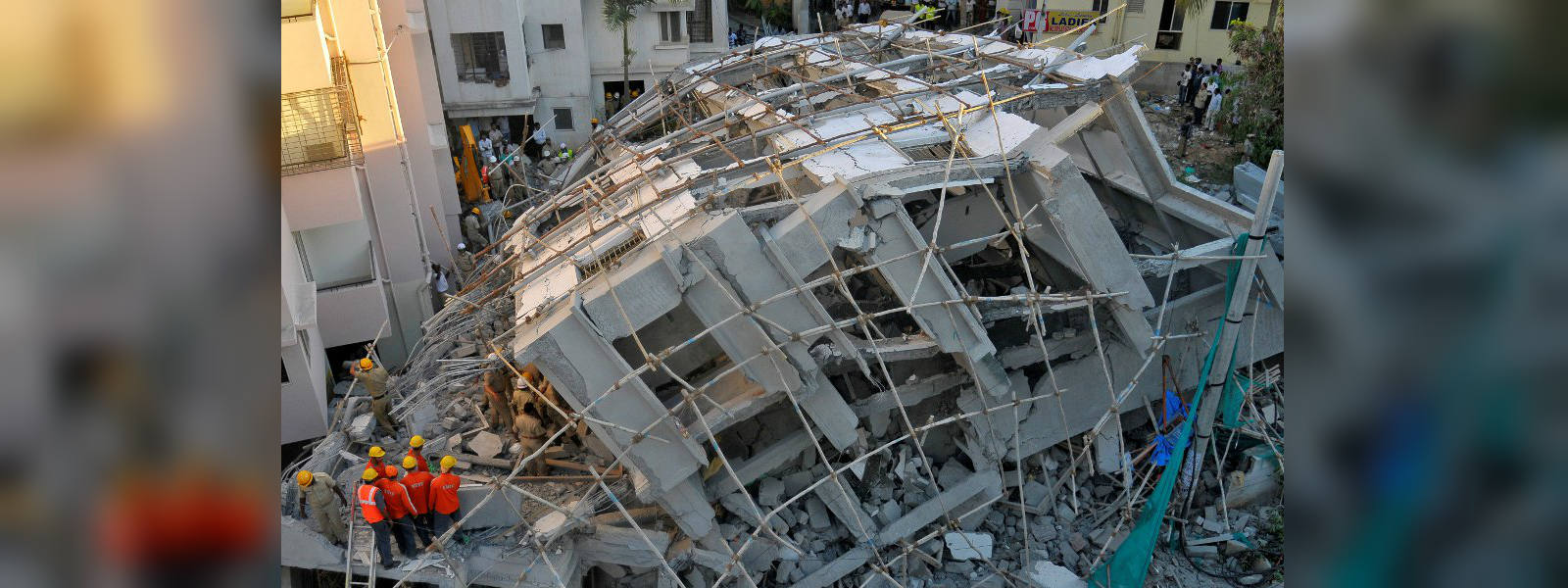 Building collapse kills at least one in India