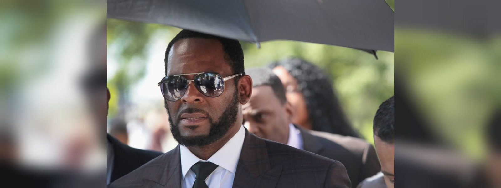 R. Kelly arrested on federal sex crime charges
