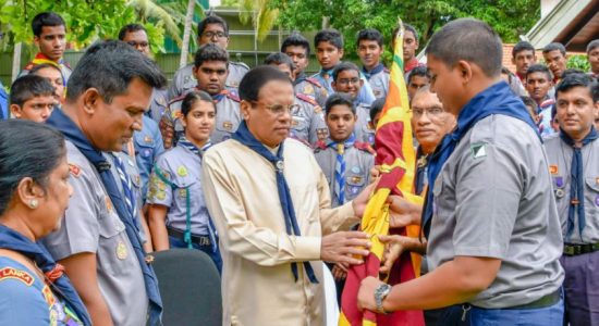 SL flag officially handed over to World Scout Jamboree delegation