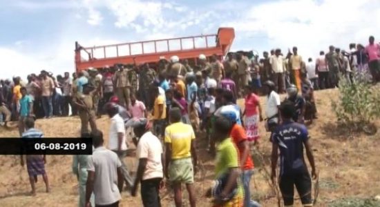 Stand-off between sand traders and area residents