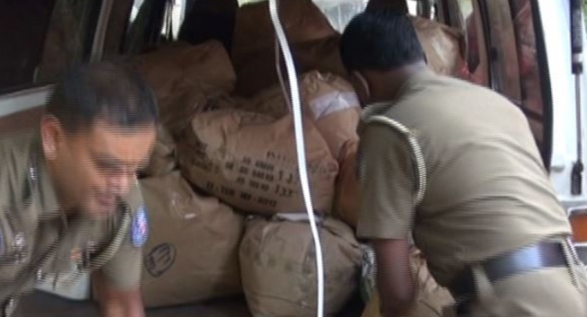 Suspect arrested with 1859 kg of refuse tea