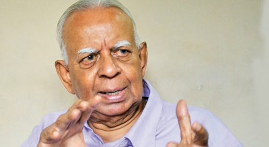 UNP members hold discussions with R Sampanthan
