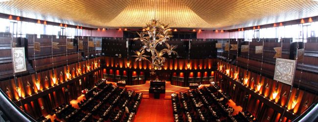 Lack of govt. MPs interrupt parliamentary sessions