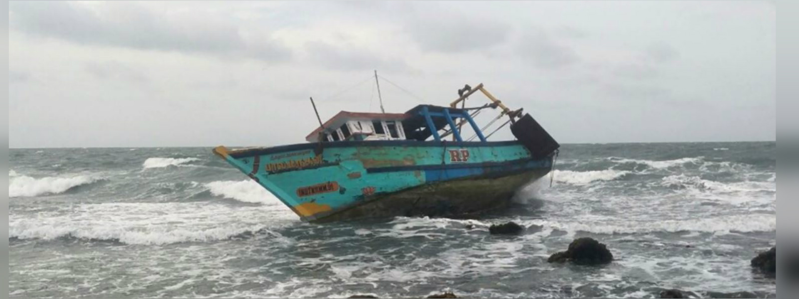 Navy rescues 4 Indian fishermen in Kachchativu 
