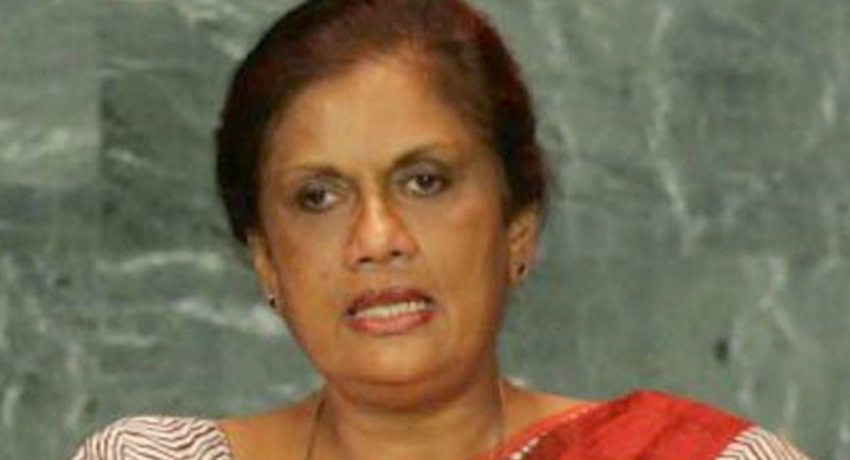 Former president Chandrika Bandaranaike requests Dayasiri Jayasekara not to destroy the SLFP