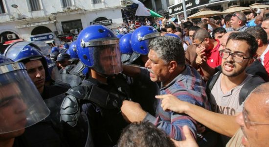 Algerians protest against proposed energy law