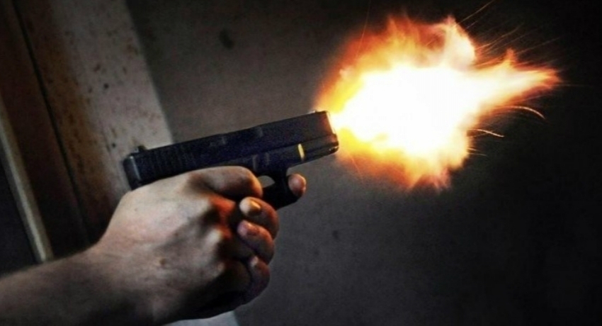Police opens fire at a prison escapee